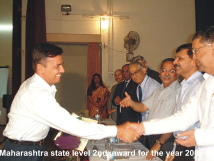 Dr. S.K.Goel IAS, Principal Secretary, GOM, presetting the state level award to NGO